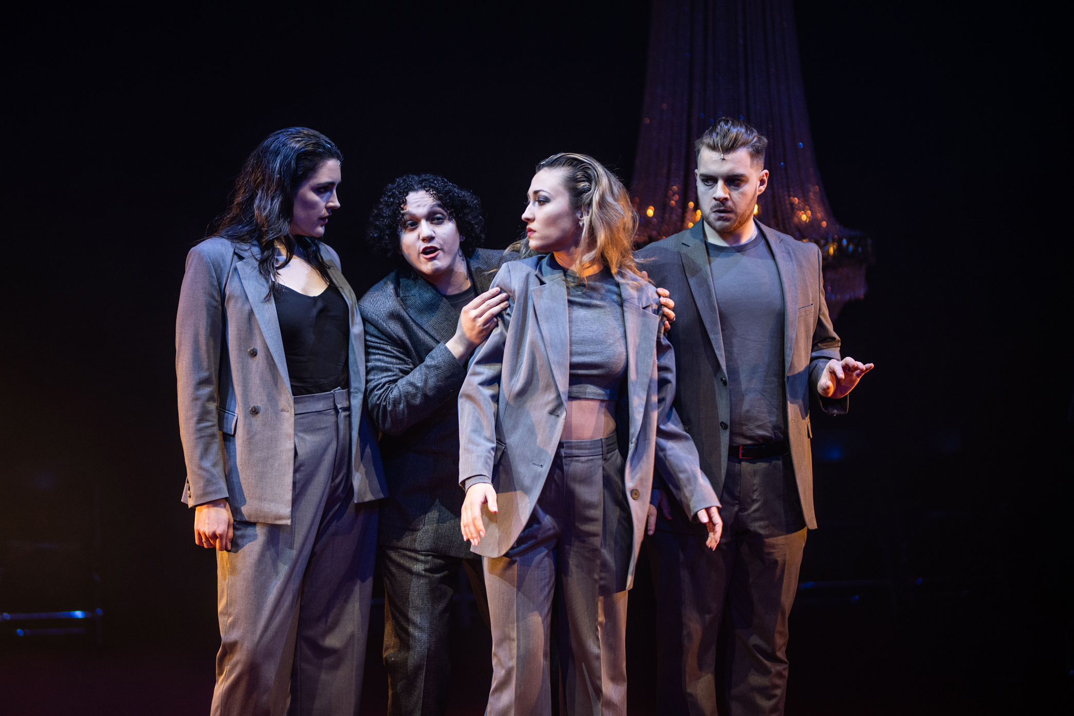 Sophia Hunt, Salvador Villanueva, Georgiy Derbas-Richter en Martina Myskohlid in The Four Note Opera (2024) | Foto: Bart Grietens
