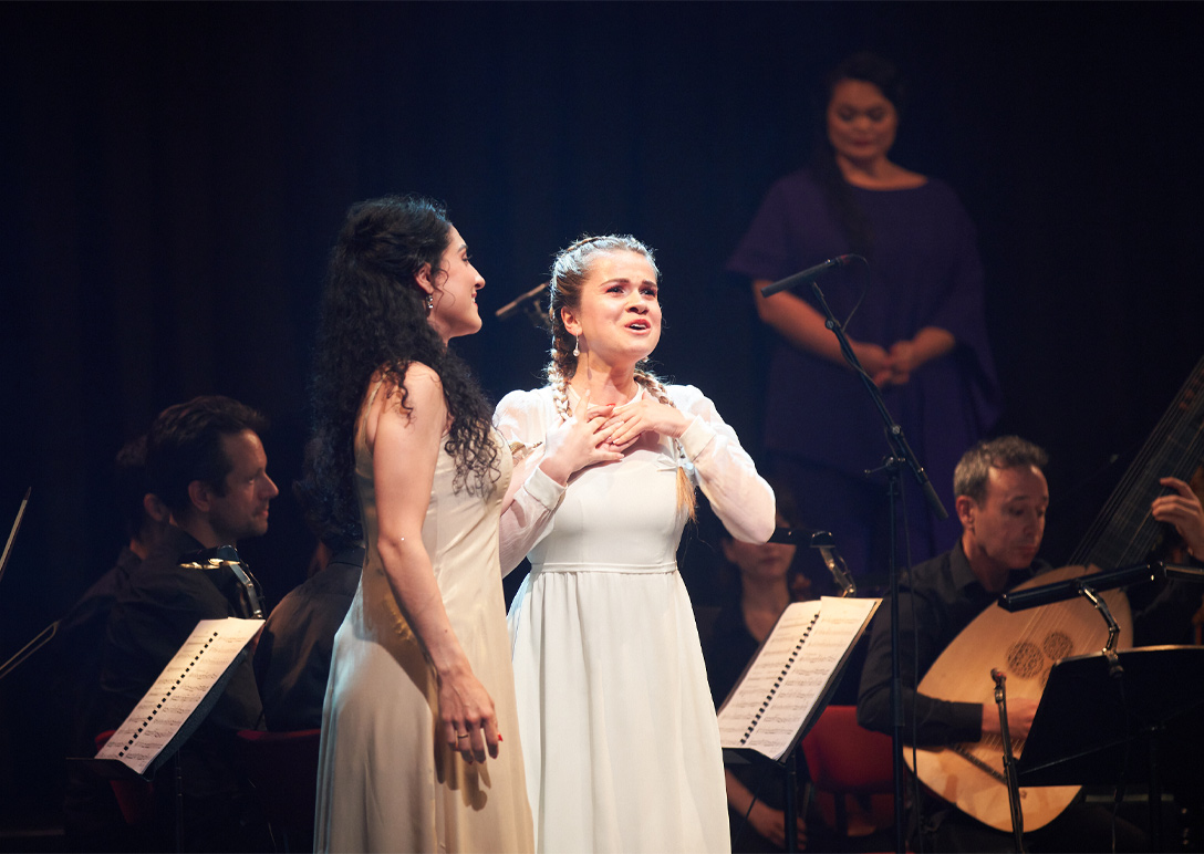 Claire Antoine en Inna Demenkova tijdens Dido and Aeneas in Paradiso