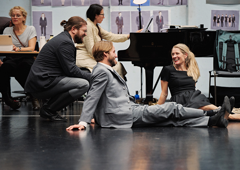 Anthony Robin Schneider, Irina Sisoyeva, Björn Bürger en Malin Byström tijdens de repetitie