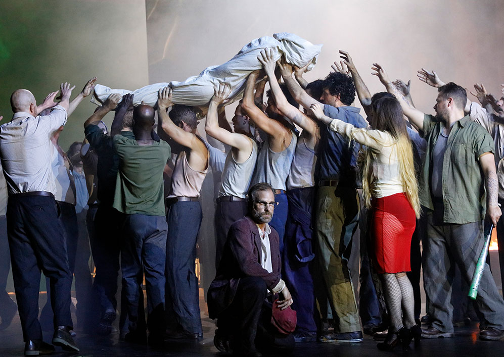 Aufstieg und Fall der Stadt Mahagonny door Opera Ballet Vlaanderen