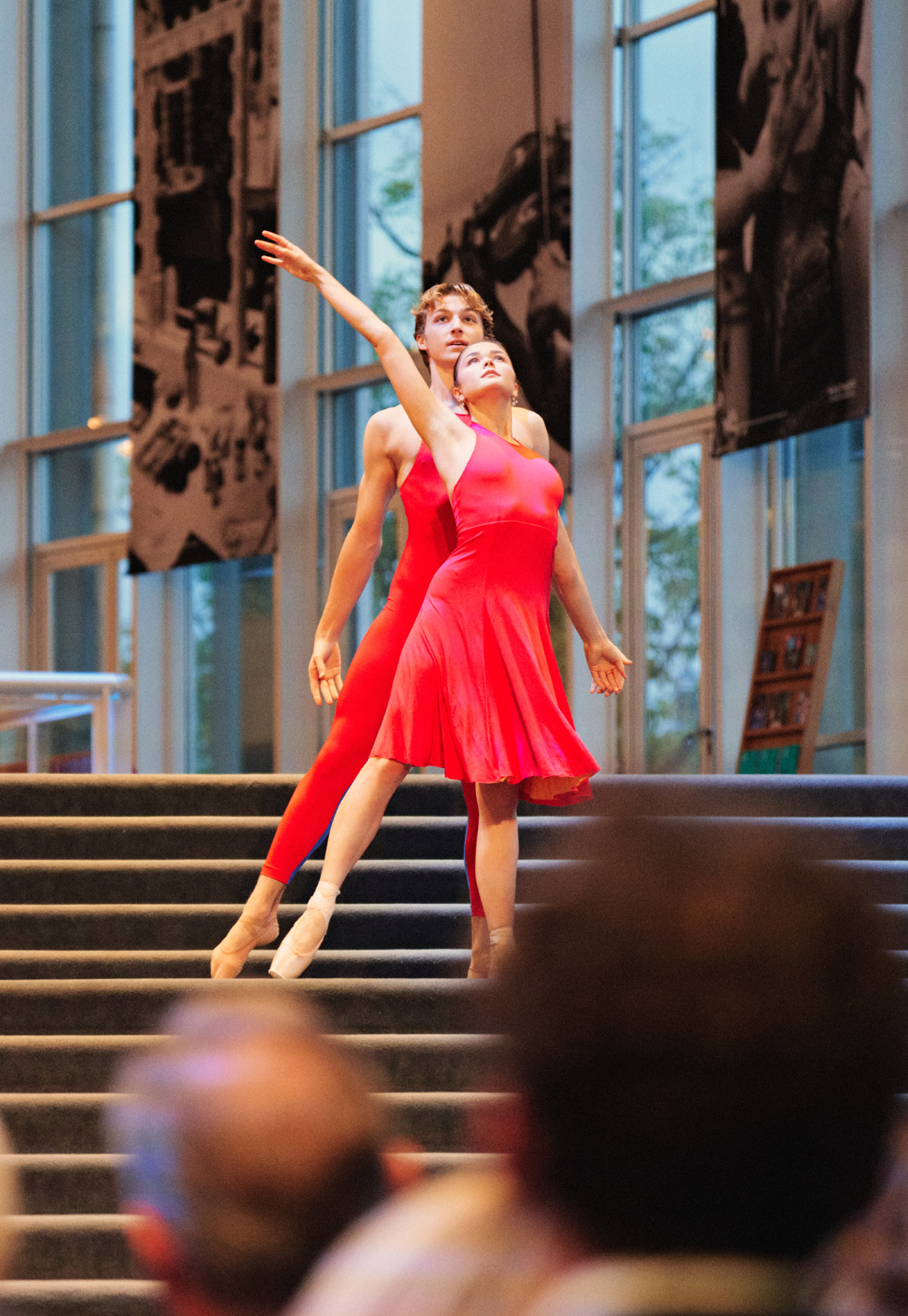 Twee dansers tijdens het Ballet Diner