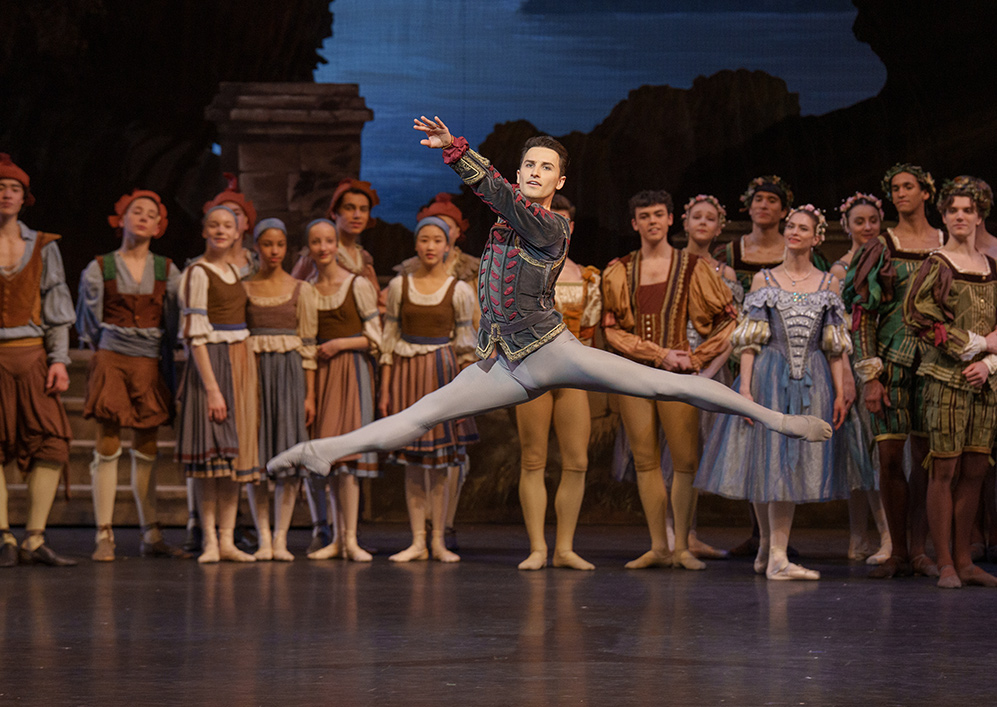 Semyon Velichko in Swan Lake