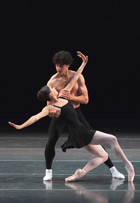 Timothy van Poucke and Salome Leverashvili in Sarcasmen 