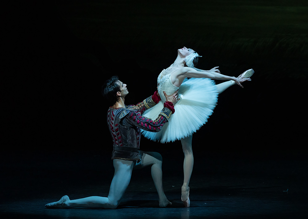 Swan Lake - Olga and Constantine - pas de deux