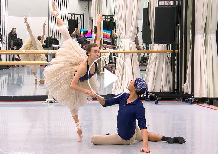 Olga Smirnova and Victor Caixeta during World Ballet Day 2022