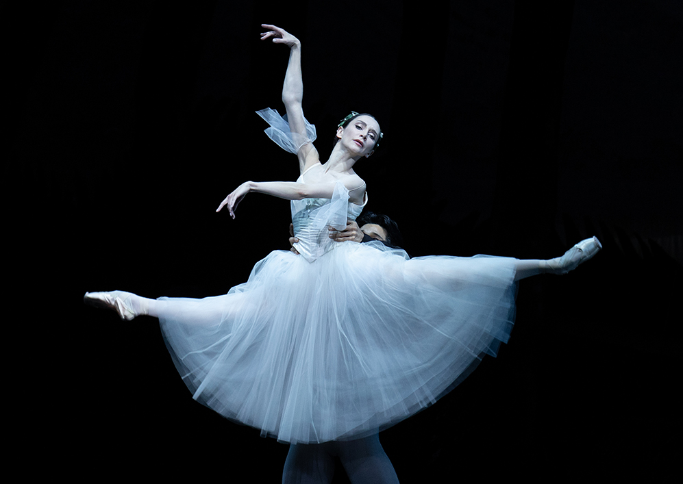 Anna Ol in Giselle