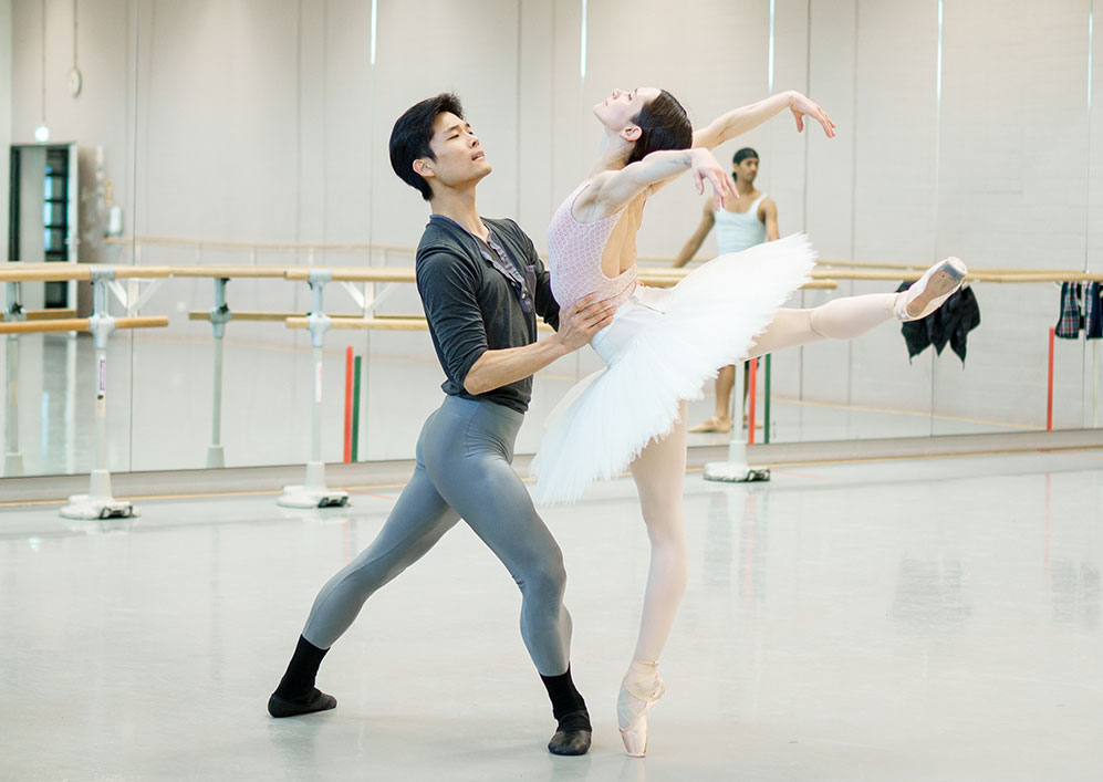 Rehearsal Swan Lake - Anna Ol and Young Guy Choi | Photo: Altin Kaftira