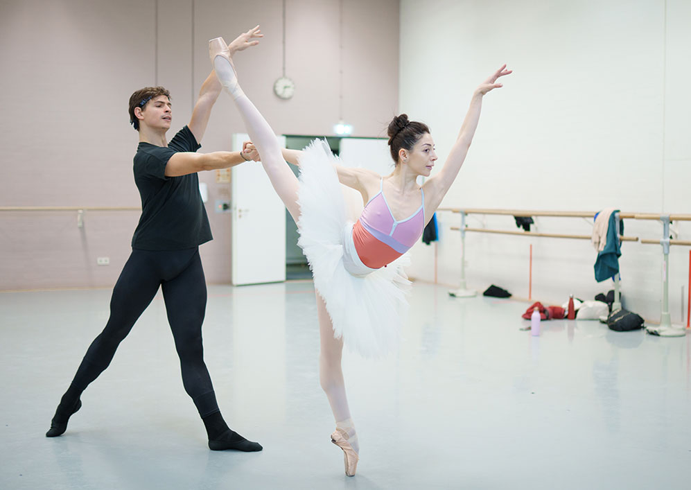 Rehearsal Swan Lake - Maia Makhateli and Jakob Feyferlik | Photo: Altin Kaftira