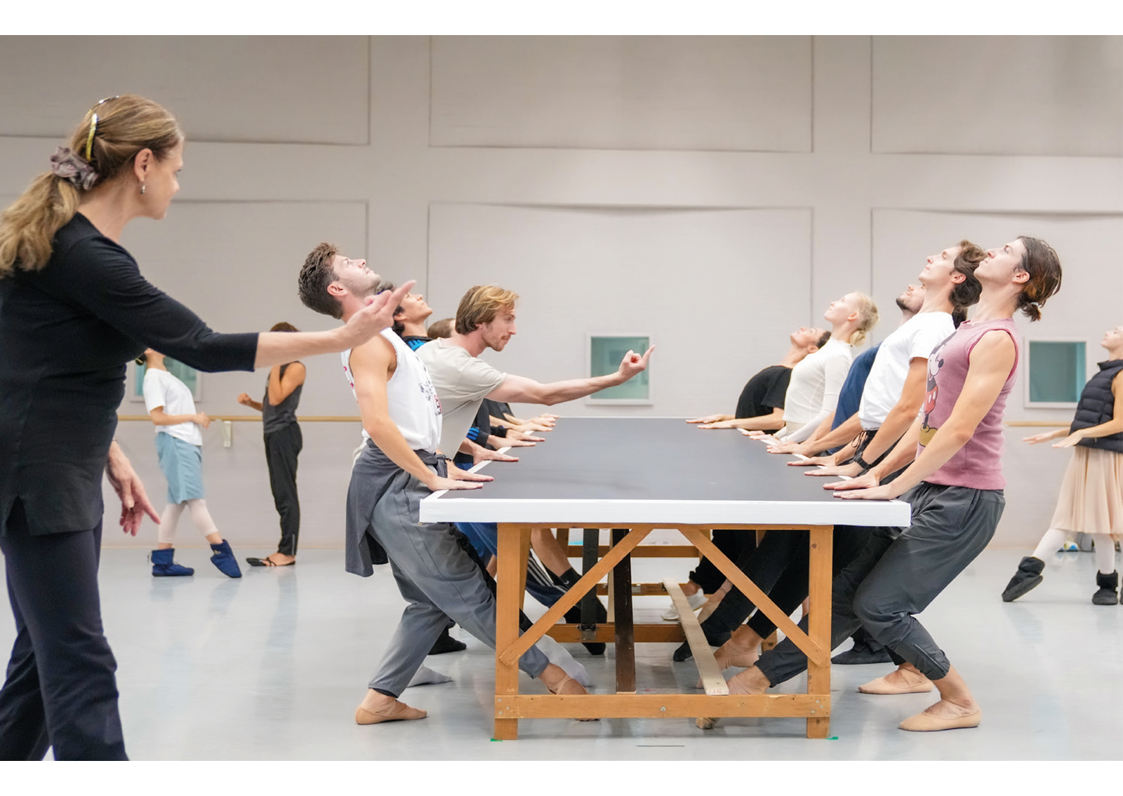 Jeanette Vondersaar, Edo Wijnen, Artur Shesterikov, Rafael Valdez, Anna Tsygankova, Kira Hilli, Giovanni Princic, Jan Spunda, Martin ten Kortenaar, Salome Leverashvili - De Groene Tafel (repetitie)