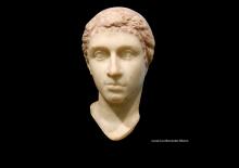 Cleopatra buste