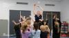 Kinderen volgen de workshop Magie en muizenissen